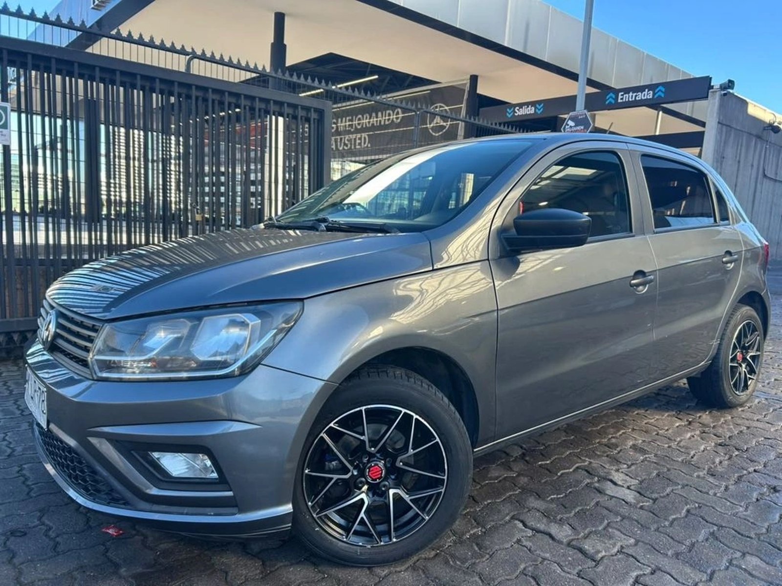 Volkswagen GOL 1.6 COMFORTLINE MT 2021 - Foto 2 de 17