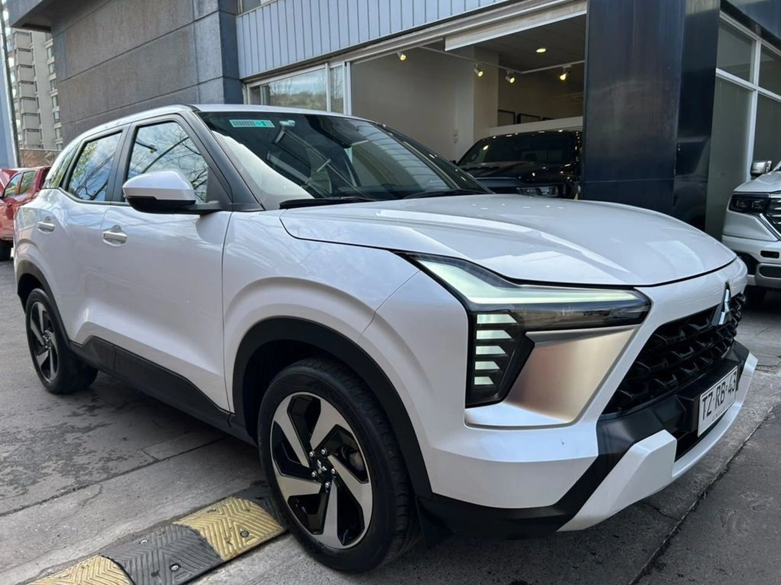 Mitsubishi OUTLANDER SPORT GLS 1.5 AUT 2025 - Foto 3 de 16