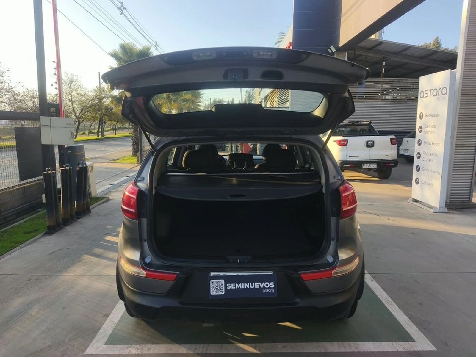 Kia SPORTAGE LX 2.0 AUT 2013 - Imagen 8 de 20