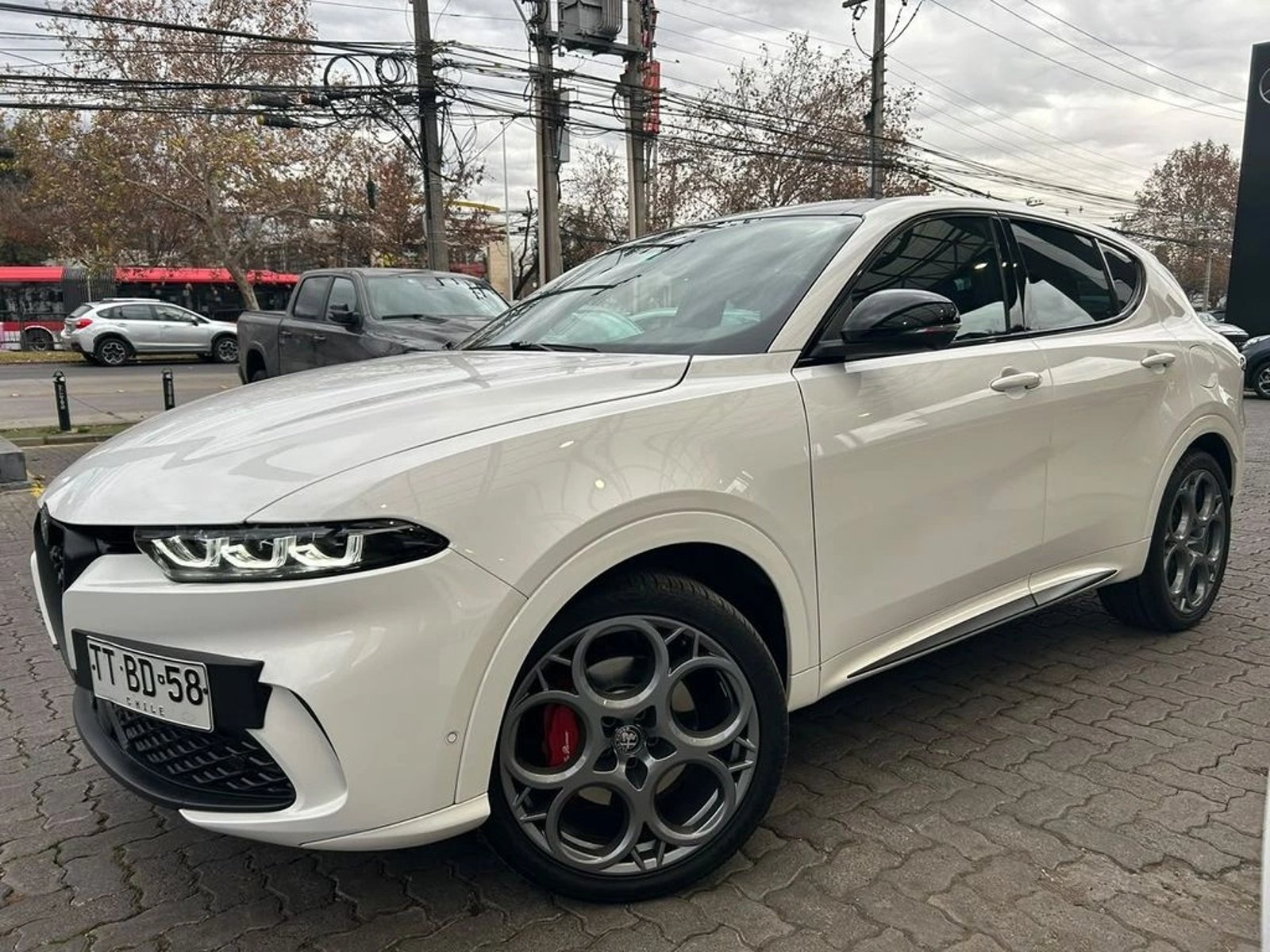 Alfa Romeo TONALE 1.3 TRIBUTO PHEV HYBRID 4X4 AT 5P 2025 - Foto 2 de 16