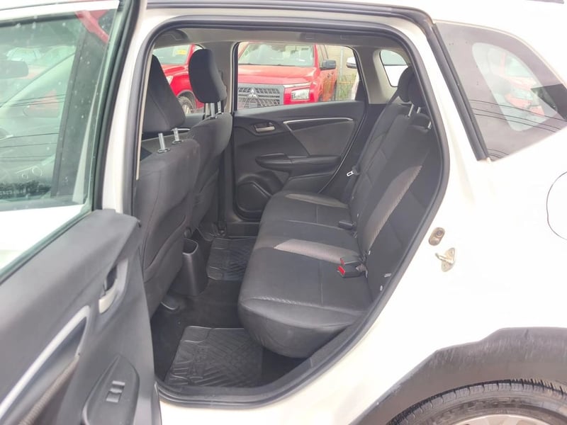 Honda WR-V WR V LX 1.5 2018 - Imagen 18 de 20