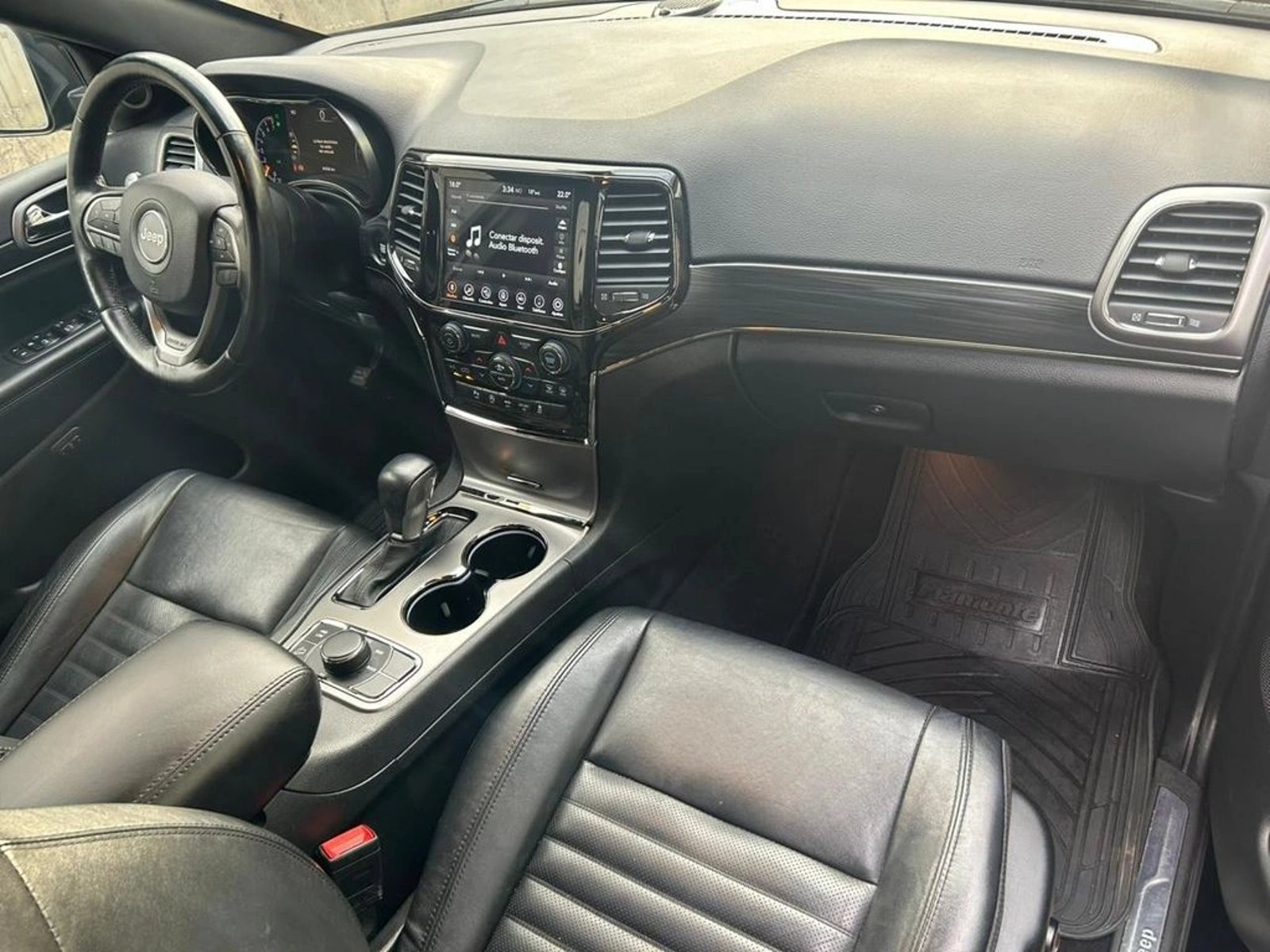 JEEP GRAND CHEROKEE 2022 - Imagen 9 de 16