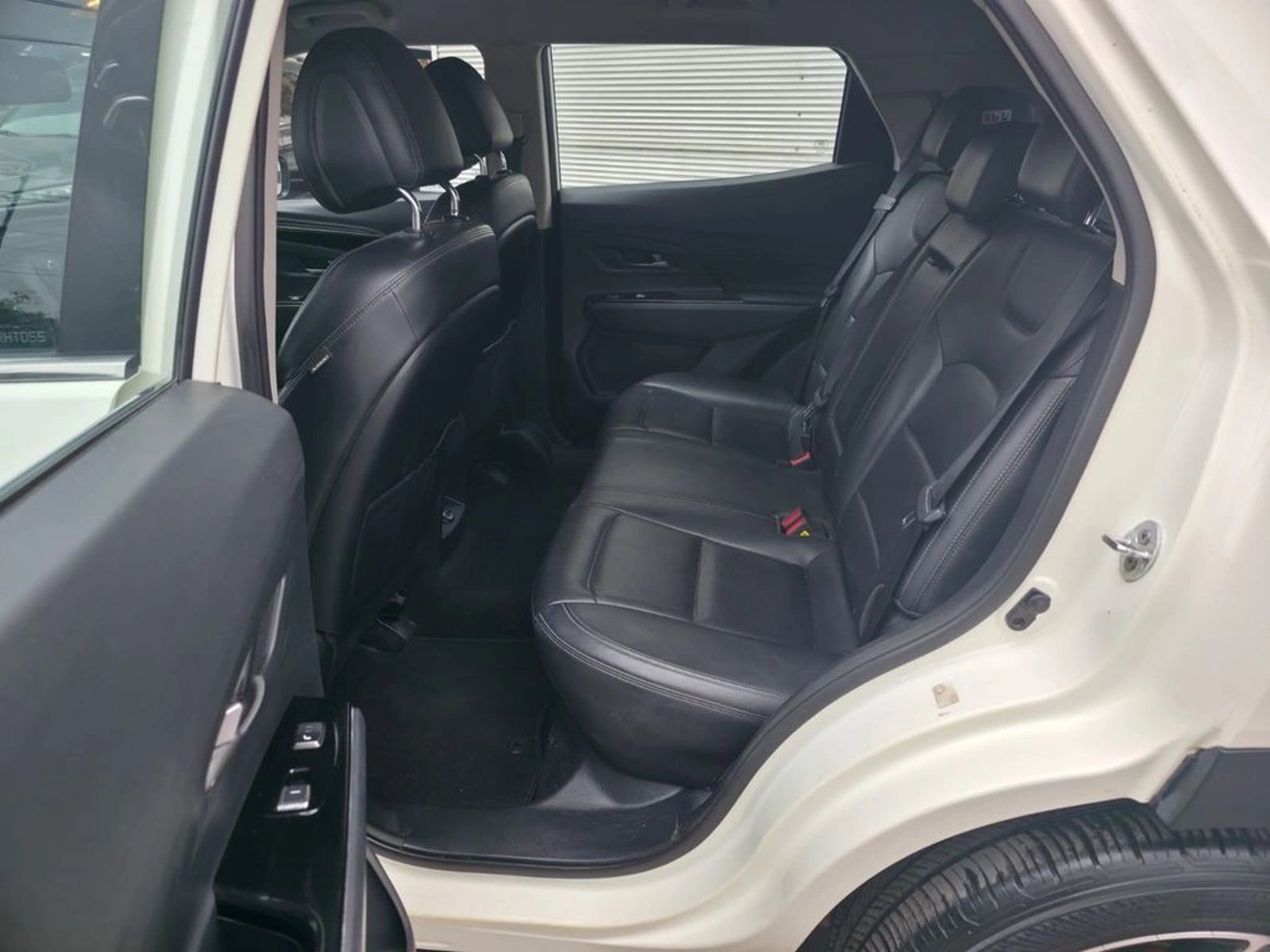SSANGYONG KORANDO 2022 - Imagen 14 de 20