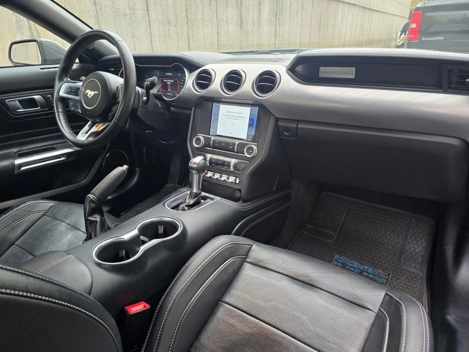 FORD MUSTANG 2023 - Imagen 10 de 16