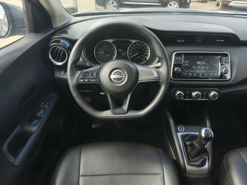 Nissan KICKS SENSE MT 1.6 2024 - Imagen 15 de 20