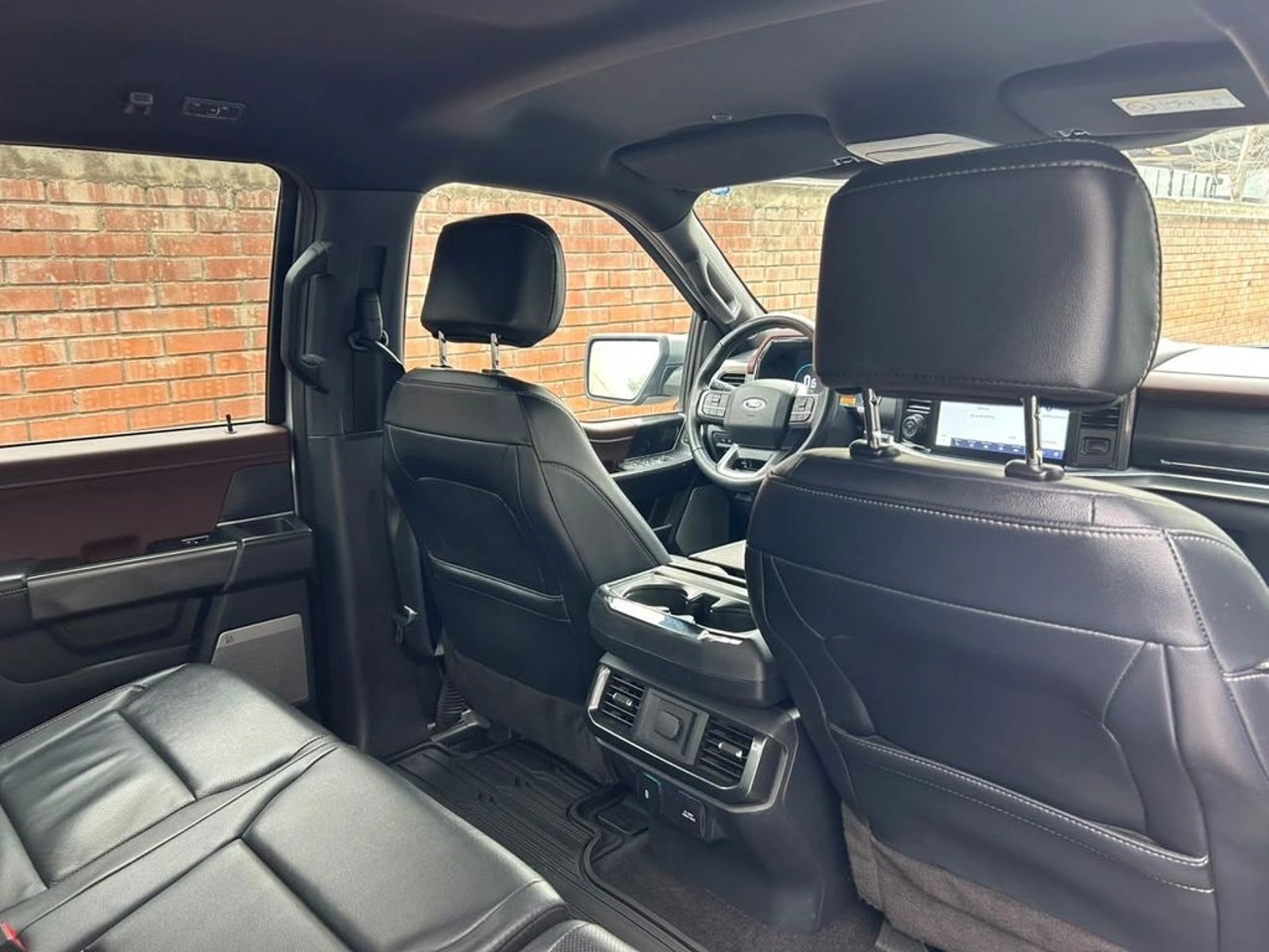 Ford F-150 LARIAT SPORT 4X4 5.0L 2024 - Imagen 12 de 15