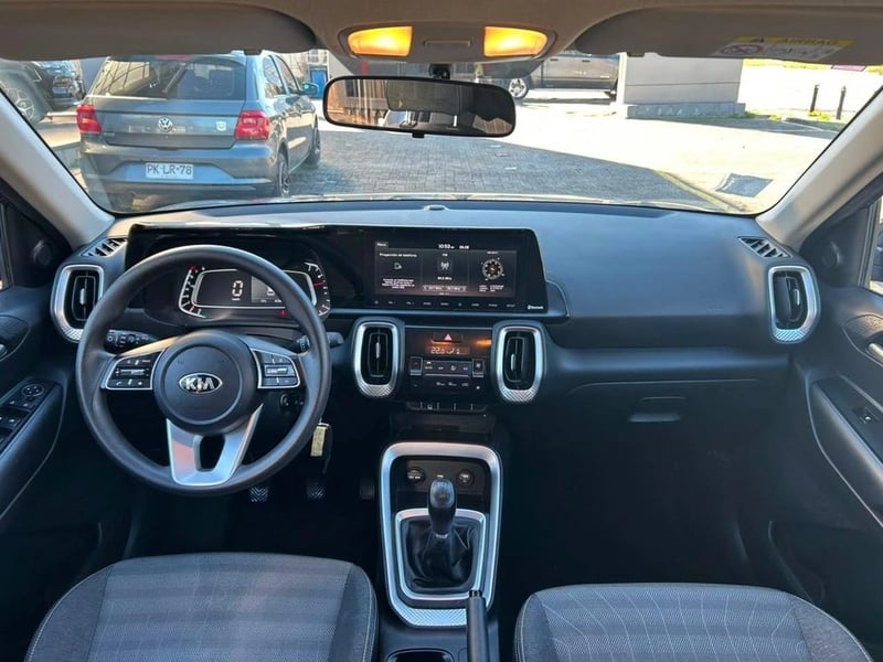 Kia SONET 1.5 EX 4X2 6MT 5P 2022 - Imagen 9 de 16