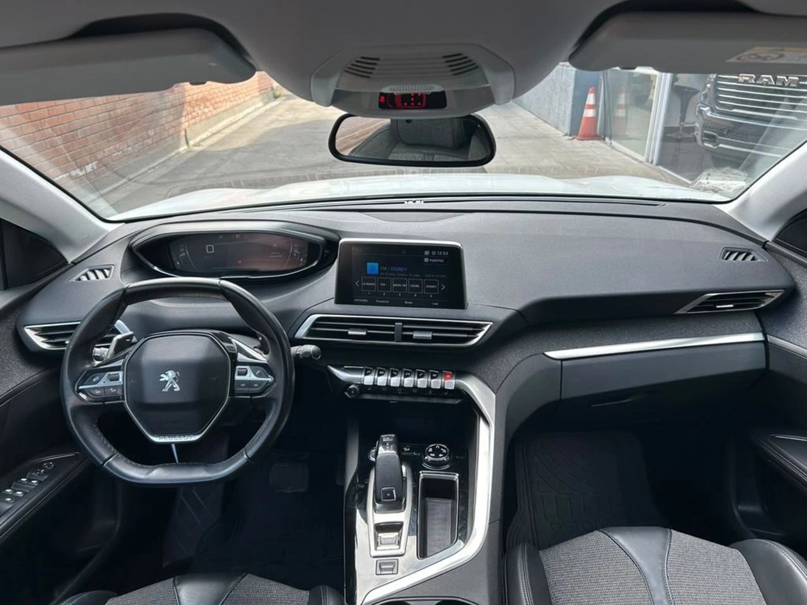 Peugeot 5008 1.6 ALLURE 4X2 THP 165 EAT6 5P 2020 - Imagen 6 de 6