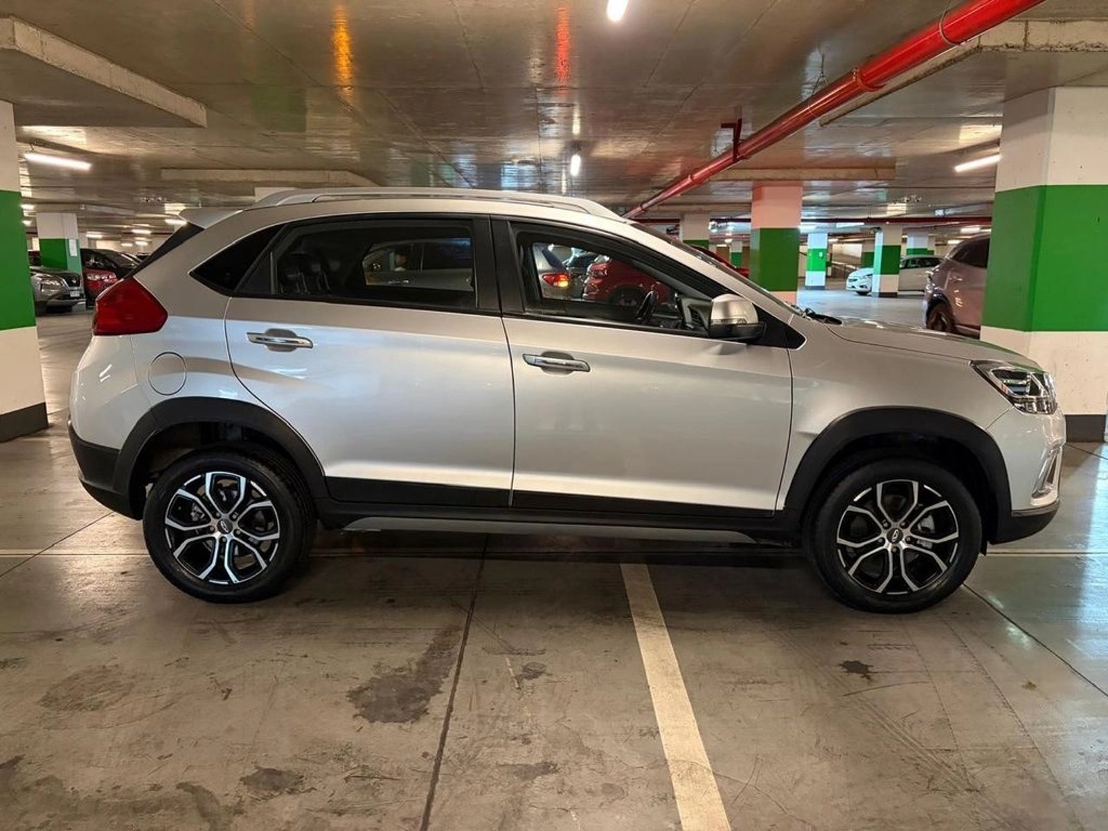 Chery TIGGO 2 1.5 VVT L 4X2 MT 5P ÚNICO DUEÑO 2022 - Imagen 3 de 16