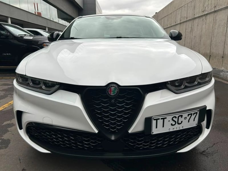 Alfa Romeo TONALE 1.5 VELOCE MHEV 4X2 AT 5P 2025 - Imagen 3 de 16
