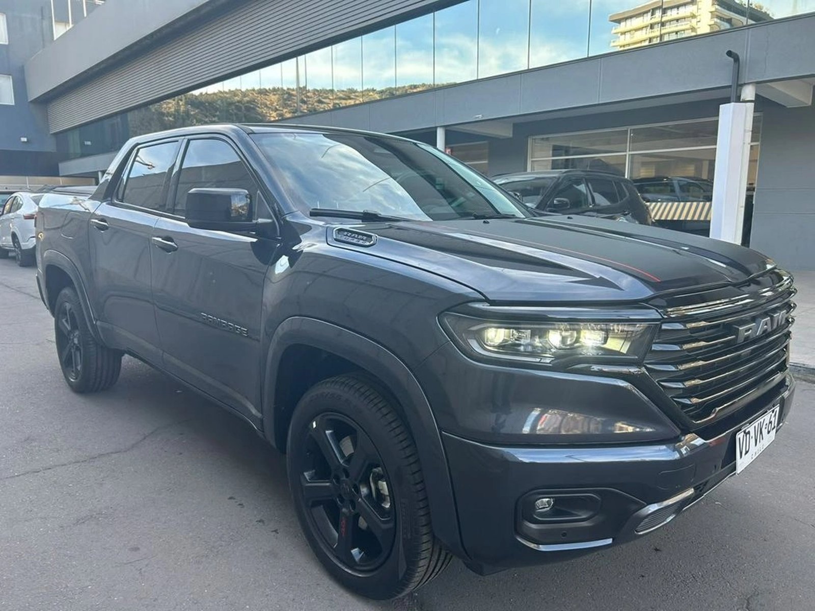 RAM RAMPAGE 2.0 R/T AT 4X4 2025 - Foto 3 de 16