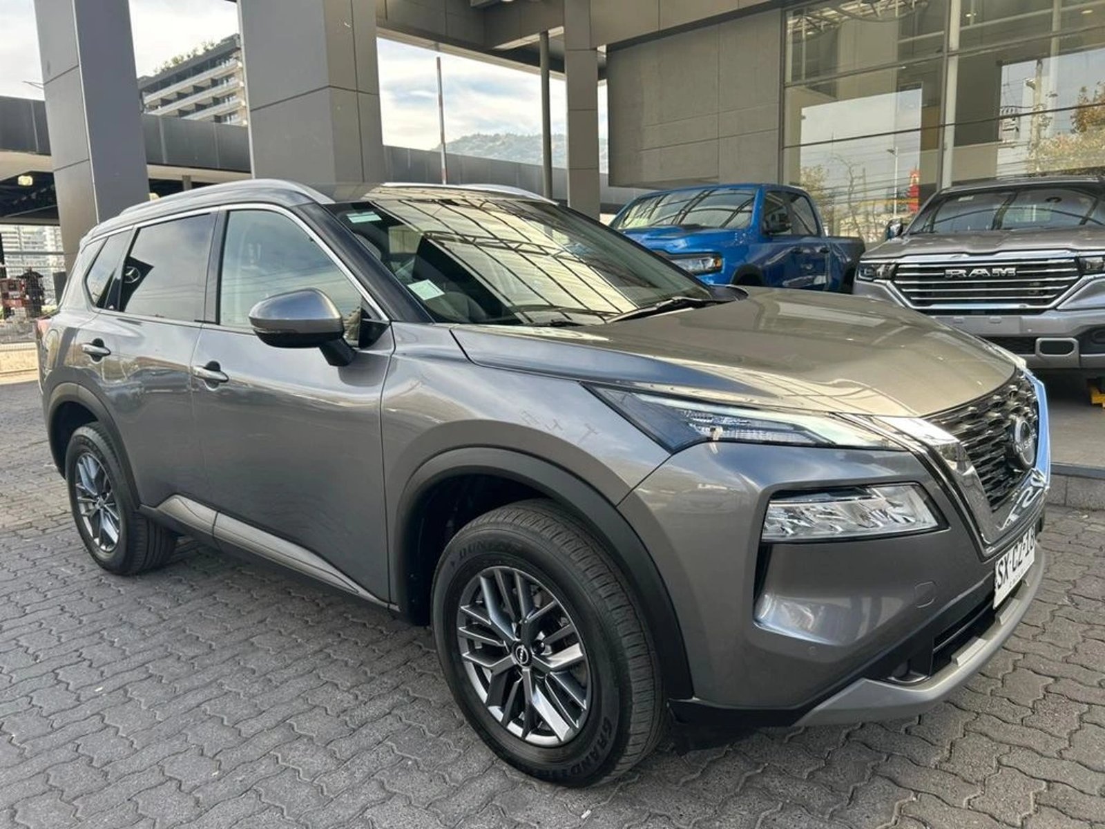 NISSAN X-TRAIL 2023 - Imagen 4 de 17