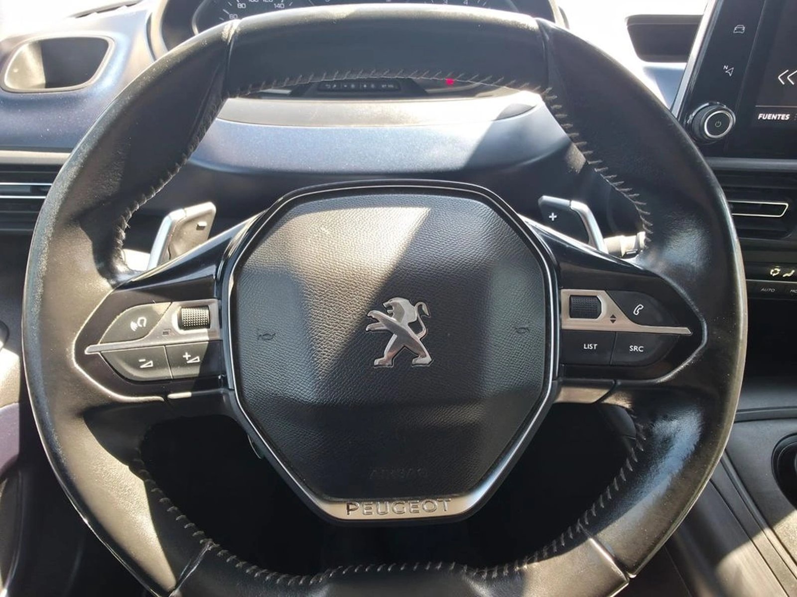 PEUGEOT RIFTER 2023 - Imagen 18 de 20