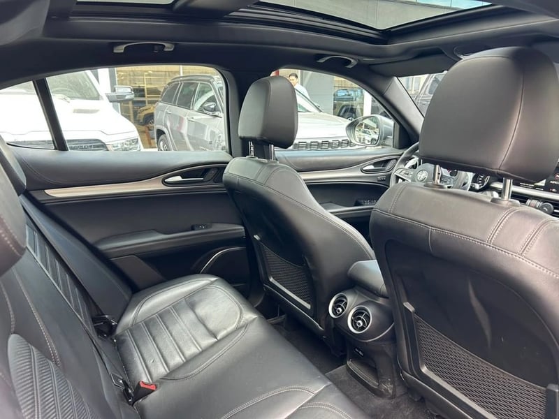 Alfa Romeo STELVIO 2.0 SUPER 280 CV 4X4 AT 5P 2020 - Imagen 12 de 15