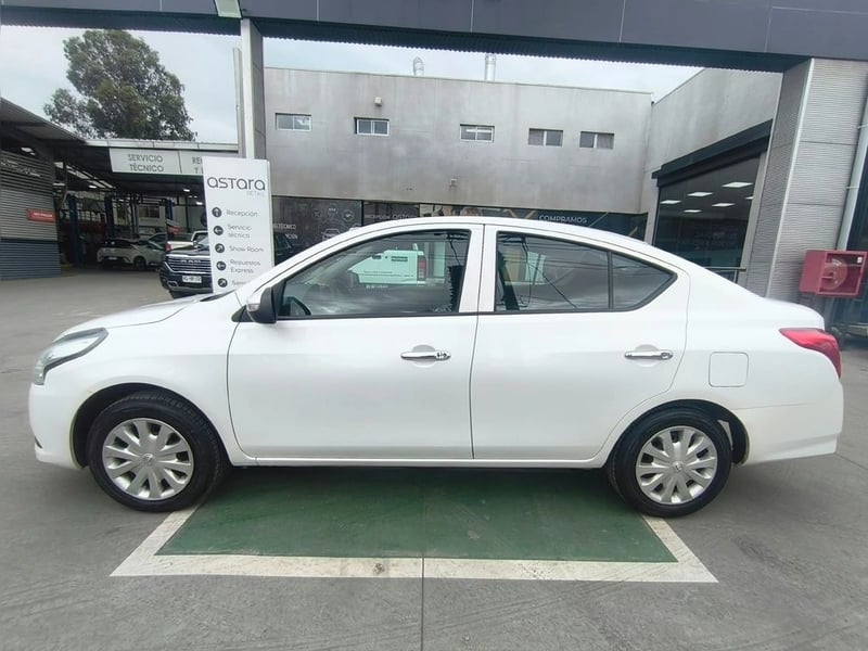 Nissan VERSA SENSE 1.6 AT 2021 - Imagen 8 de 20
