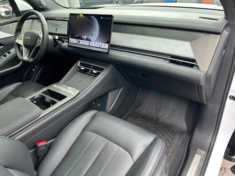 BYD ATTO 8 1.5T GS DM-I PHEV AWD AT 5P 2026 - Imagen 7 de 15