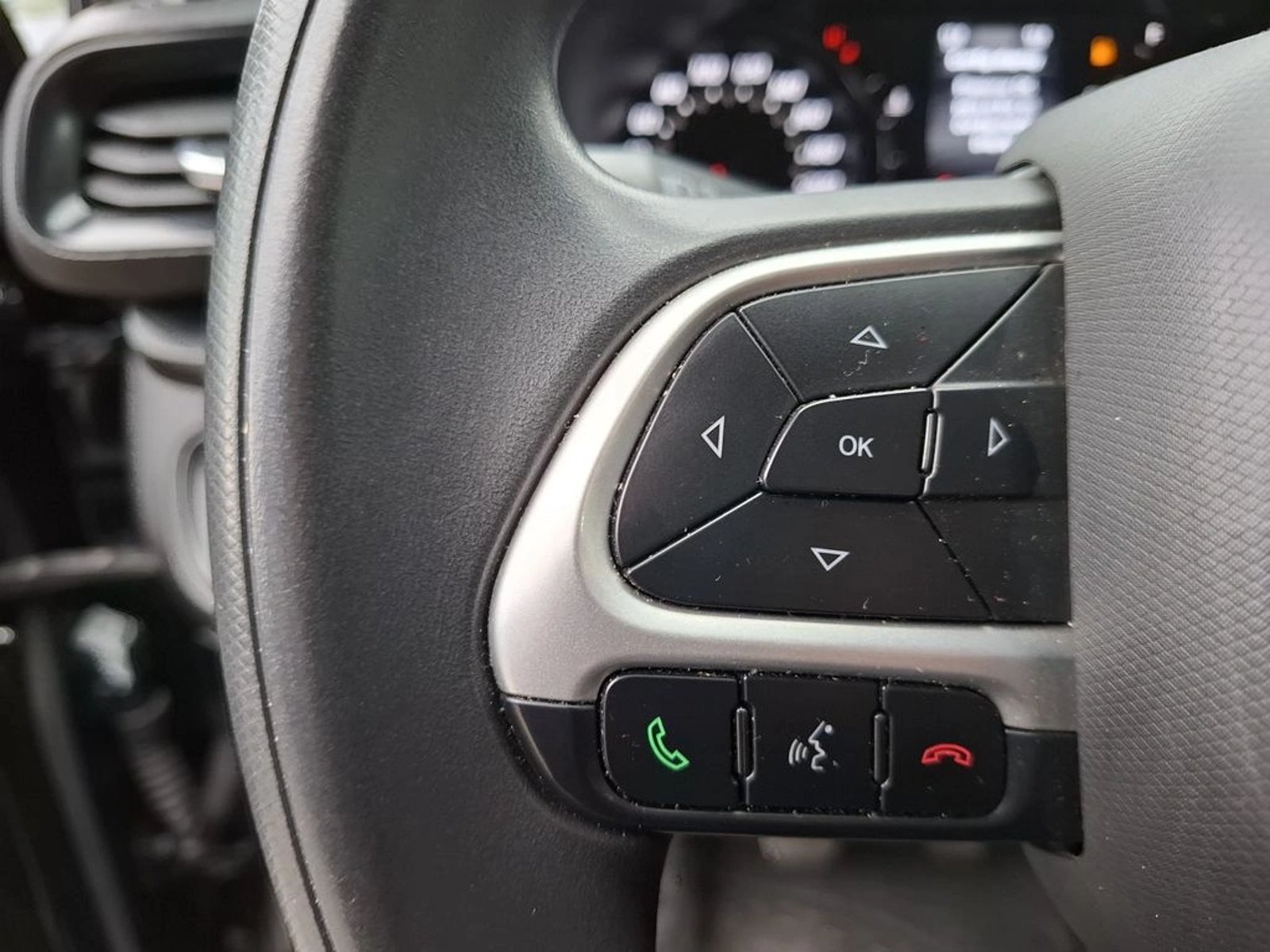 FIAT ARGO 1.3 DRIVE GSE ELX 4X2 MT 5P 2023 - Imagen 13 de 20