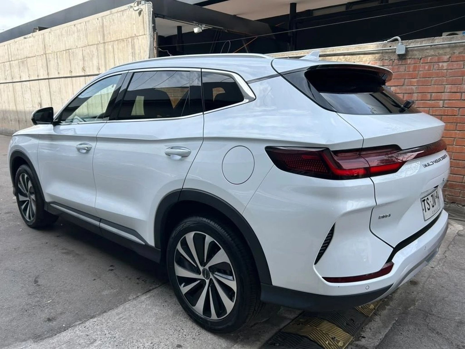 BYD SONG PLUS GX 1.5 AUT 2024 - Foto 2 de 16