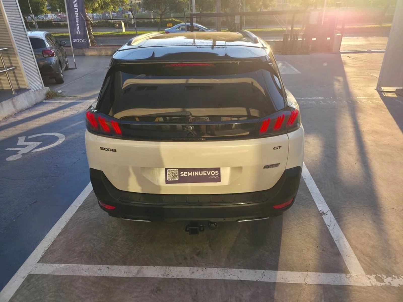 PEUGEOT 5008 2023 - Imagen 7 de 20