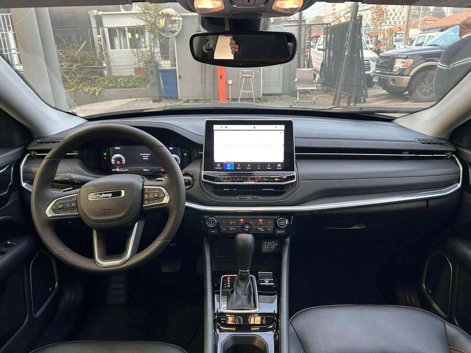 JEEP COMPASS 2025 - Imagen 9 de 16