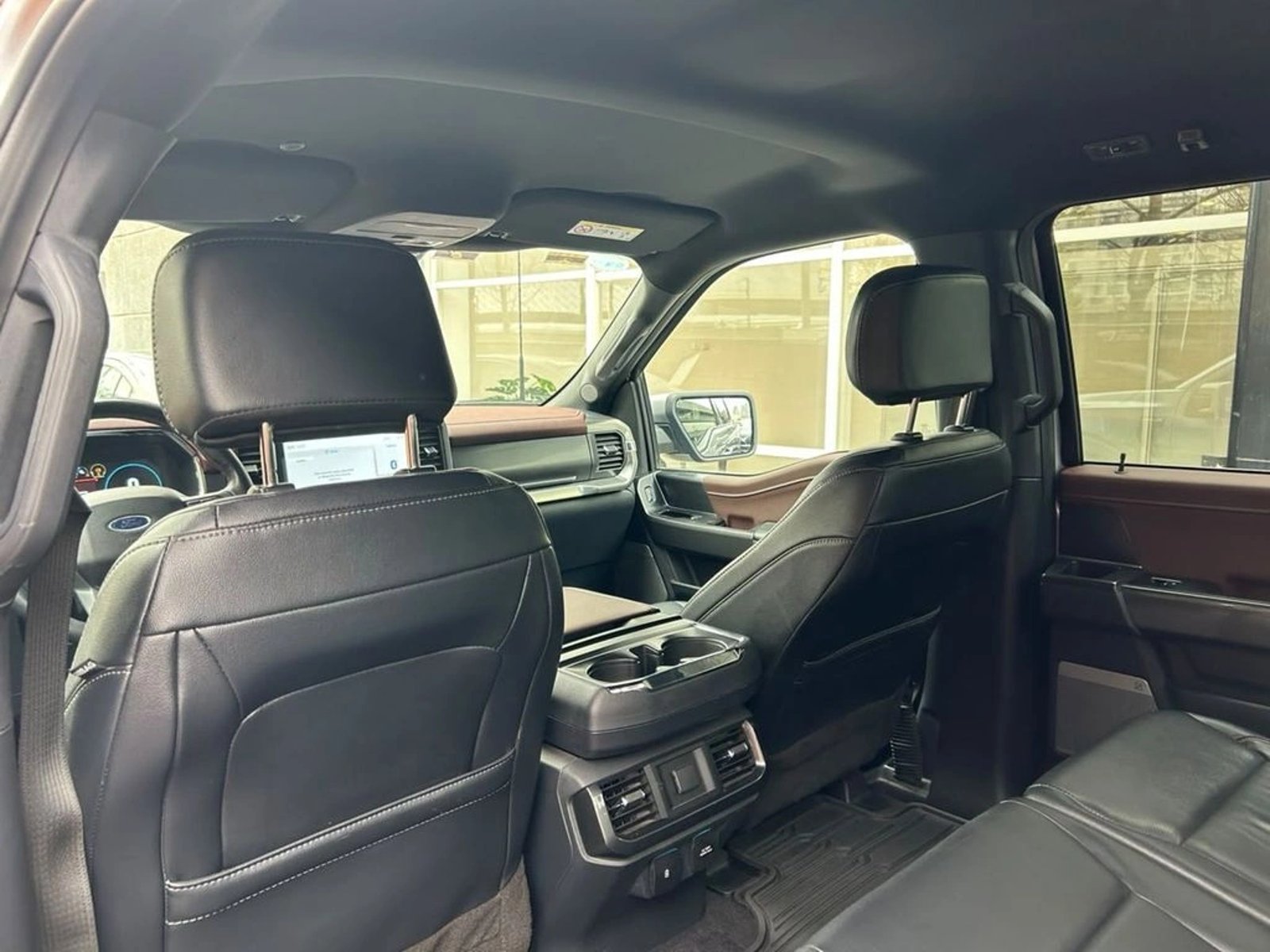 Ford F-150 LARIAT SPORT 4X4 5.0L 2024 - Imagen 8 de 15