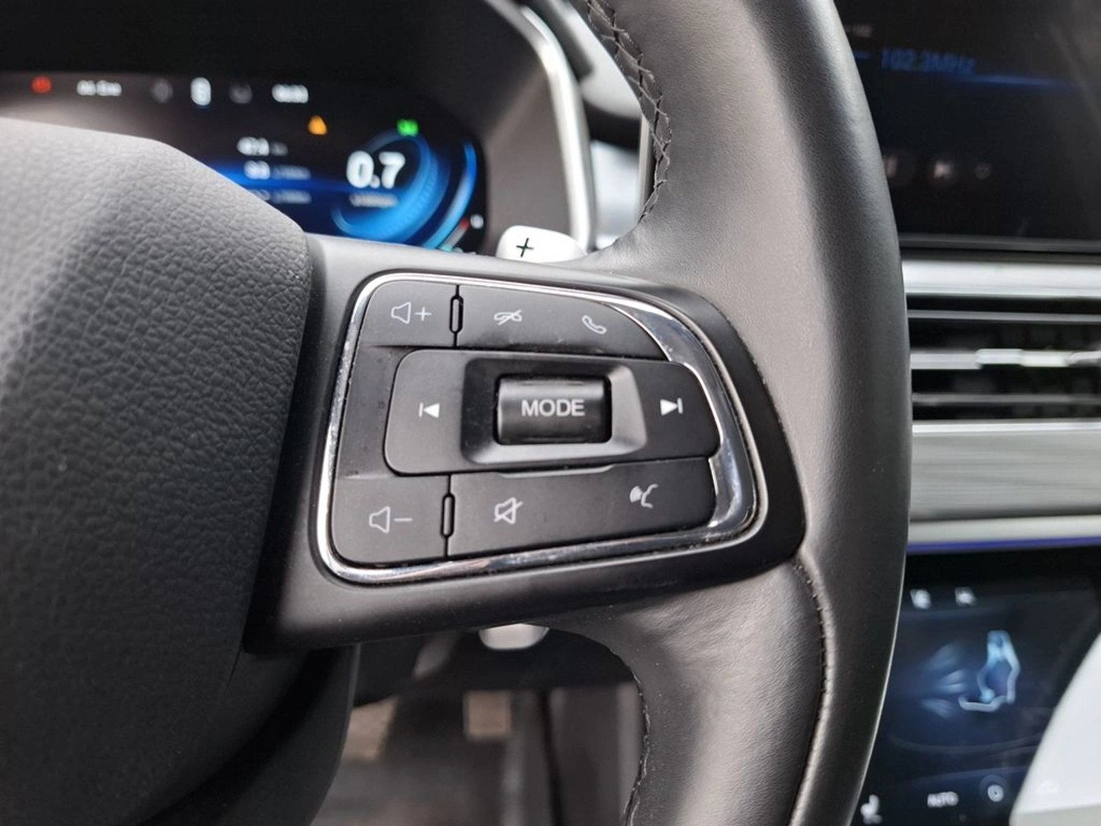 Chery TIGGO 8 PRO 1.6 GDI GLX AT 2023 - Imagen 17 de 20