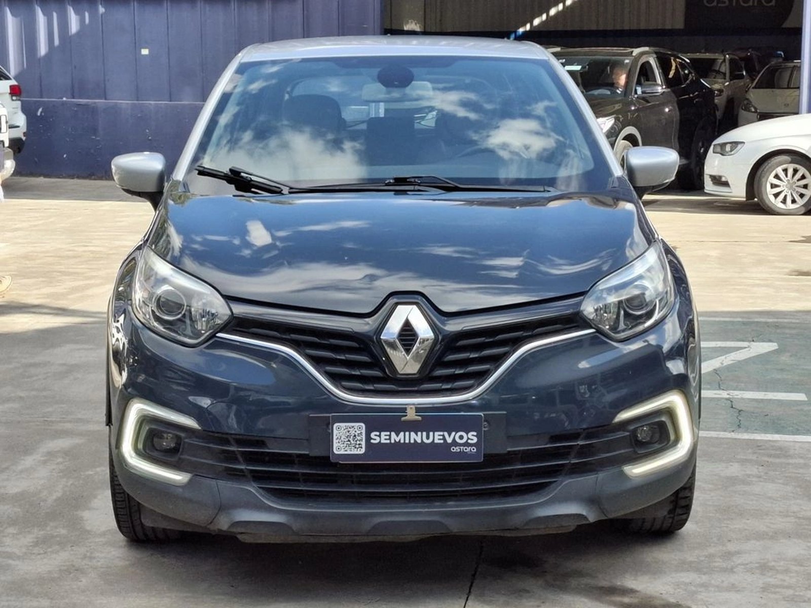 Renault CAPTUR 1.5 ZEN DIESEL F2 4X2 MT 5P 2018 - Foto 2 de 20