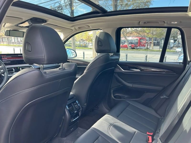 BMW X3 SDRIVE 4X2 20I 2.0 AT 2022 - Imagen 12 de 15