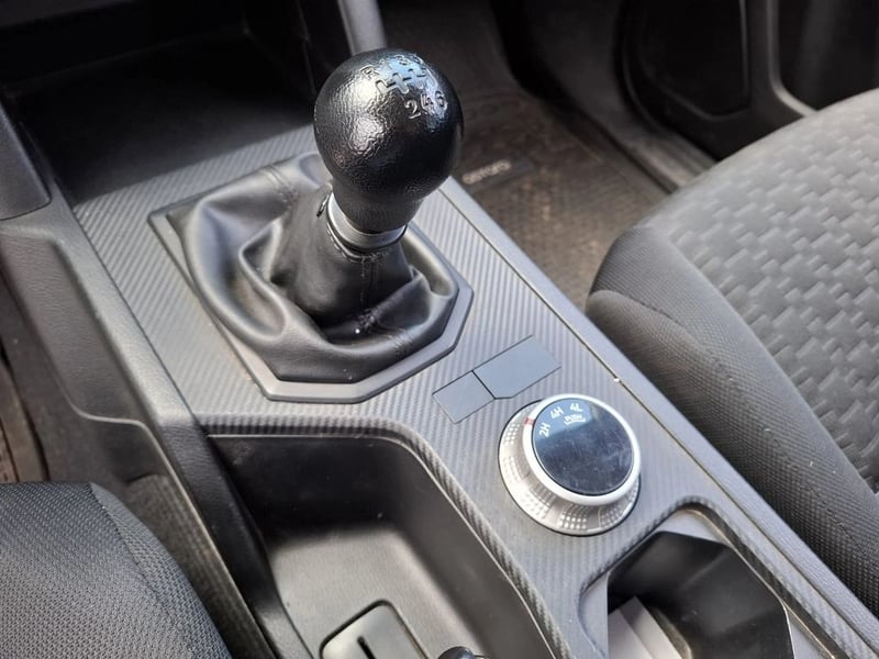 Mitsubishi L200 KATANA XRT 4X4 2.4 2024 - Imagen 19 de 20