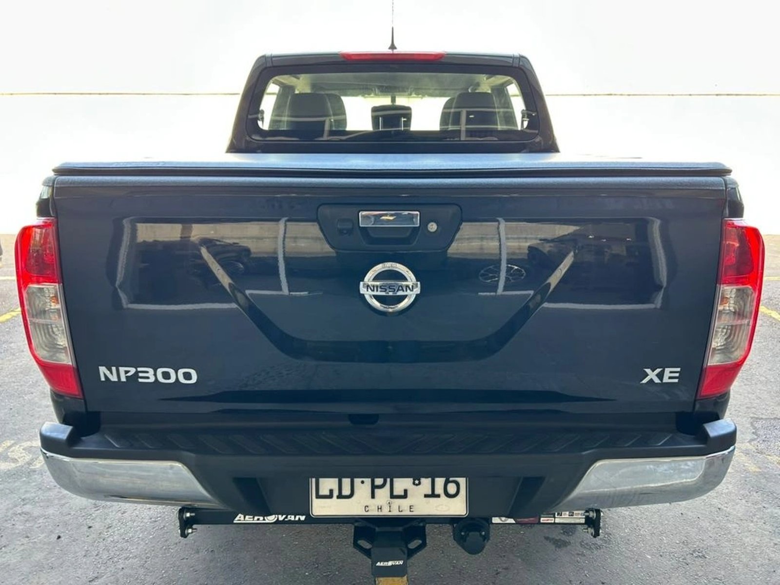 Nissan NP300 DC XE 2.3D MT 2019 - Foto 5 de 16