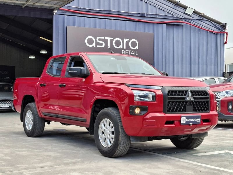 Mitsubishi L200 KATANA XRT 4X4 2.4 2024 - Imagen 3 de 20