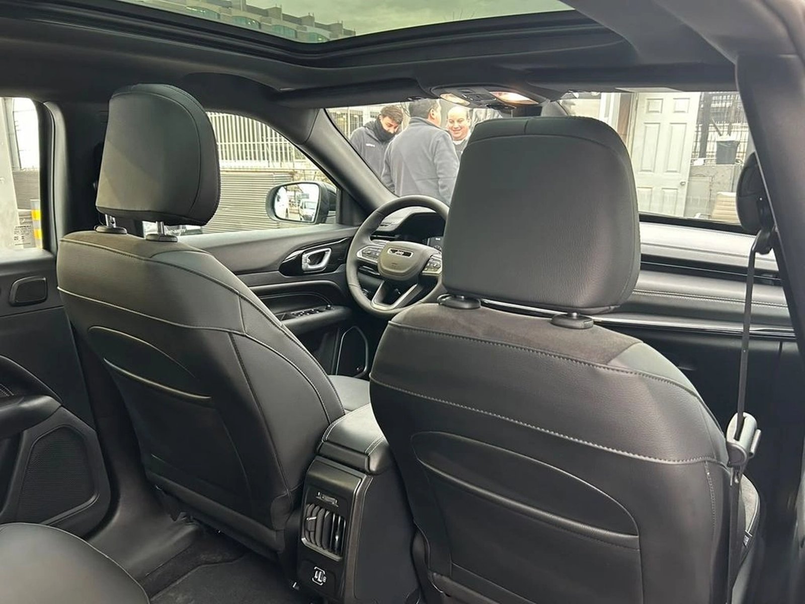 Jeep COMPASS 2.0 BLACKHAWK AT 4X4 2026 - Imagen 11 de 15