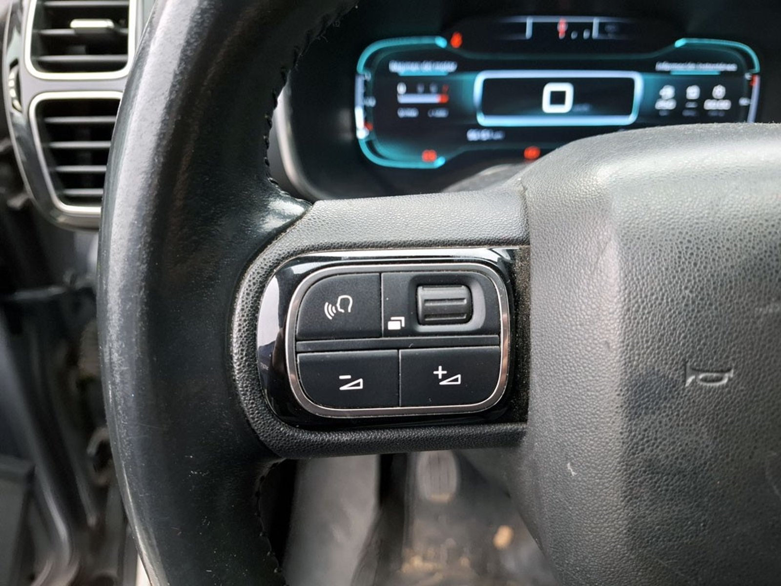 CITROEN C5 AIRCROSS 1.5 AIRCROSS BLUEHDI 130 S&S FEEL AT DIESEL 2020 - Imagen 17 de 20
