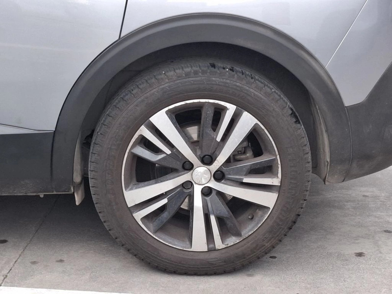 Peugeot 5008 1.5 ACTIVE BLUEHDI 4X2 130 EAT8 5P 2020 - Imagen 12 de 20