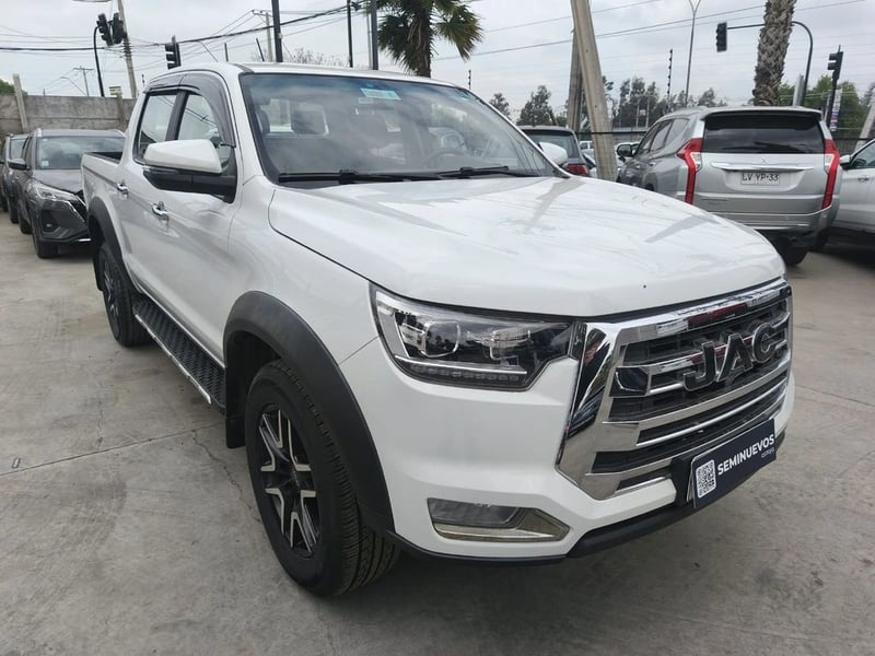 JAC T8 2.0 COMFORT MT 4X4 2022 - Imagen 3 de 20