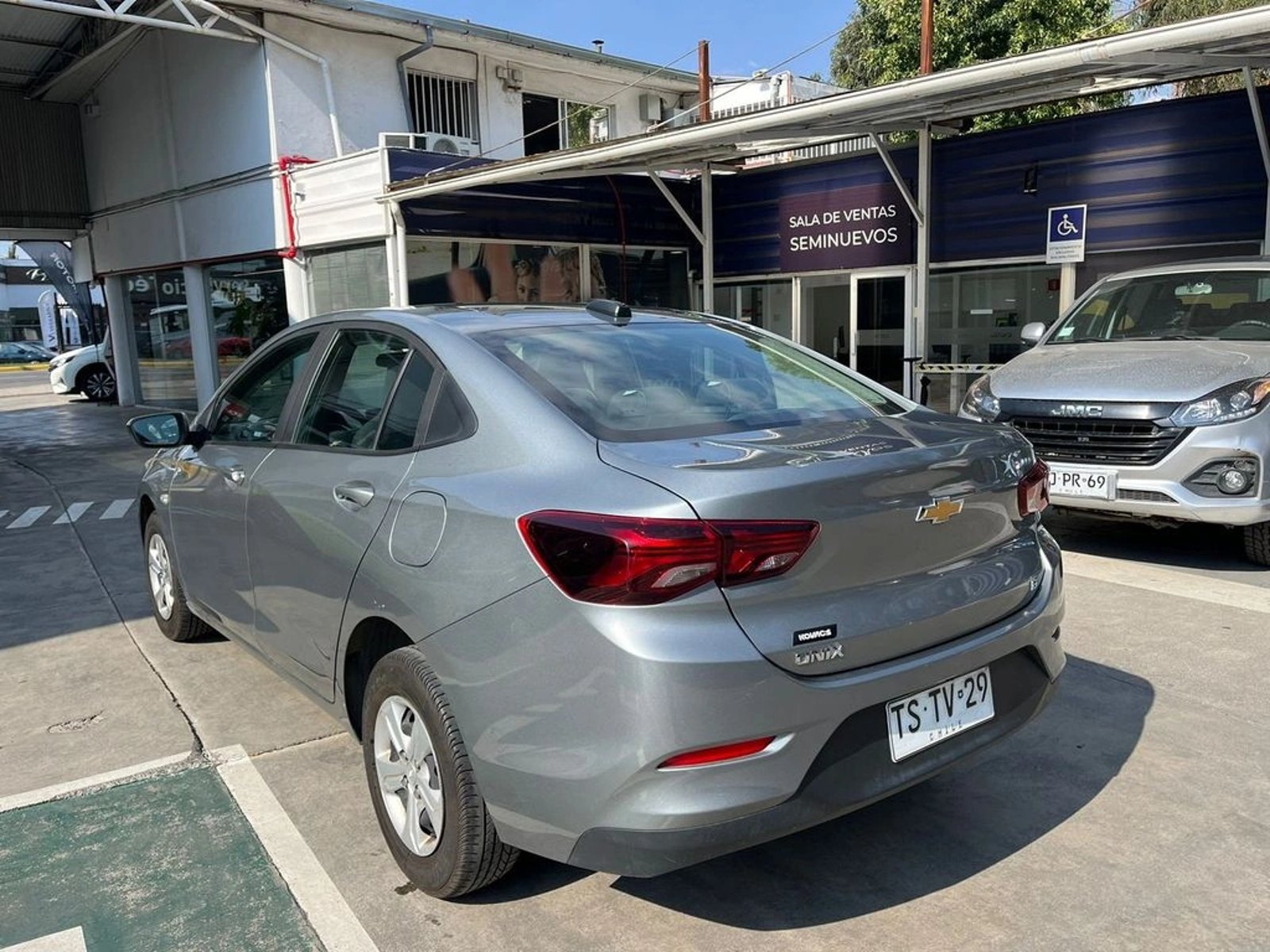 CHEVROLET ONIX 2025 - Imagen 8 de 17
