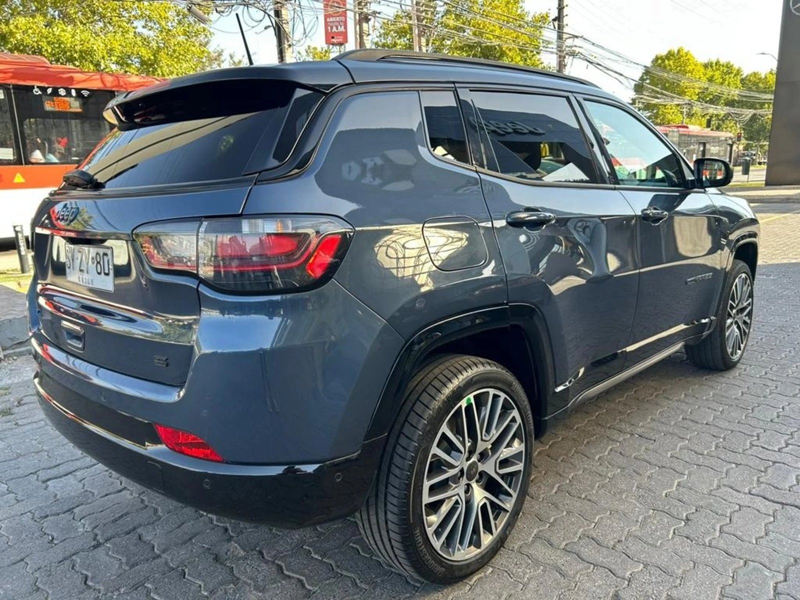 JEEP COMPASS 1.3 4XE ALTITUDE HYBRID AWD AT 5P 2024 - Imagen 7 de 17