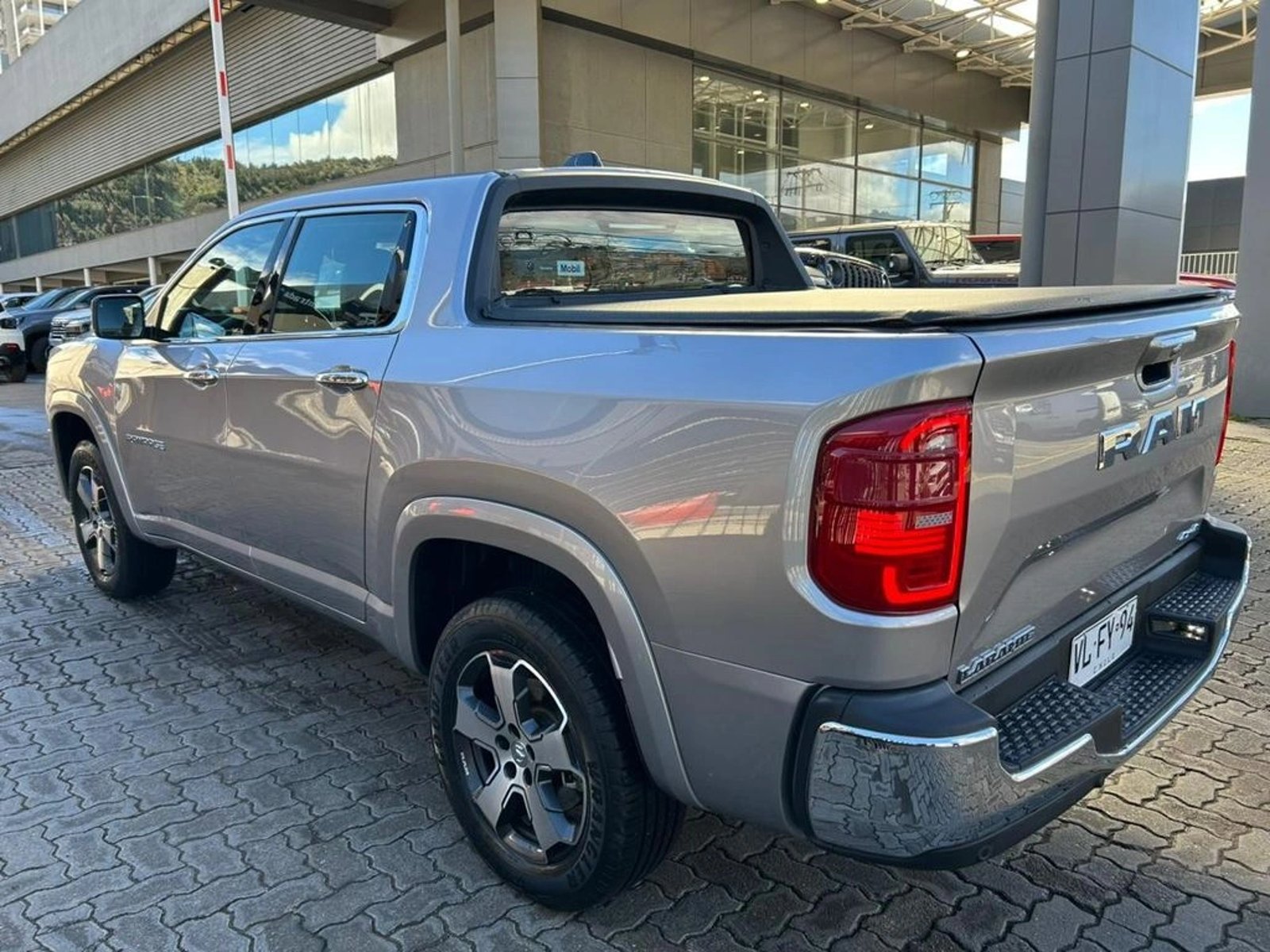 RAM RAMPAGE DS LARAMIE 4X4 2.0 AUT 2026 - Foto 5 de 17