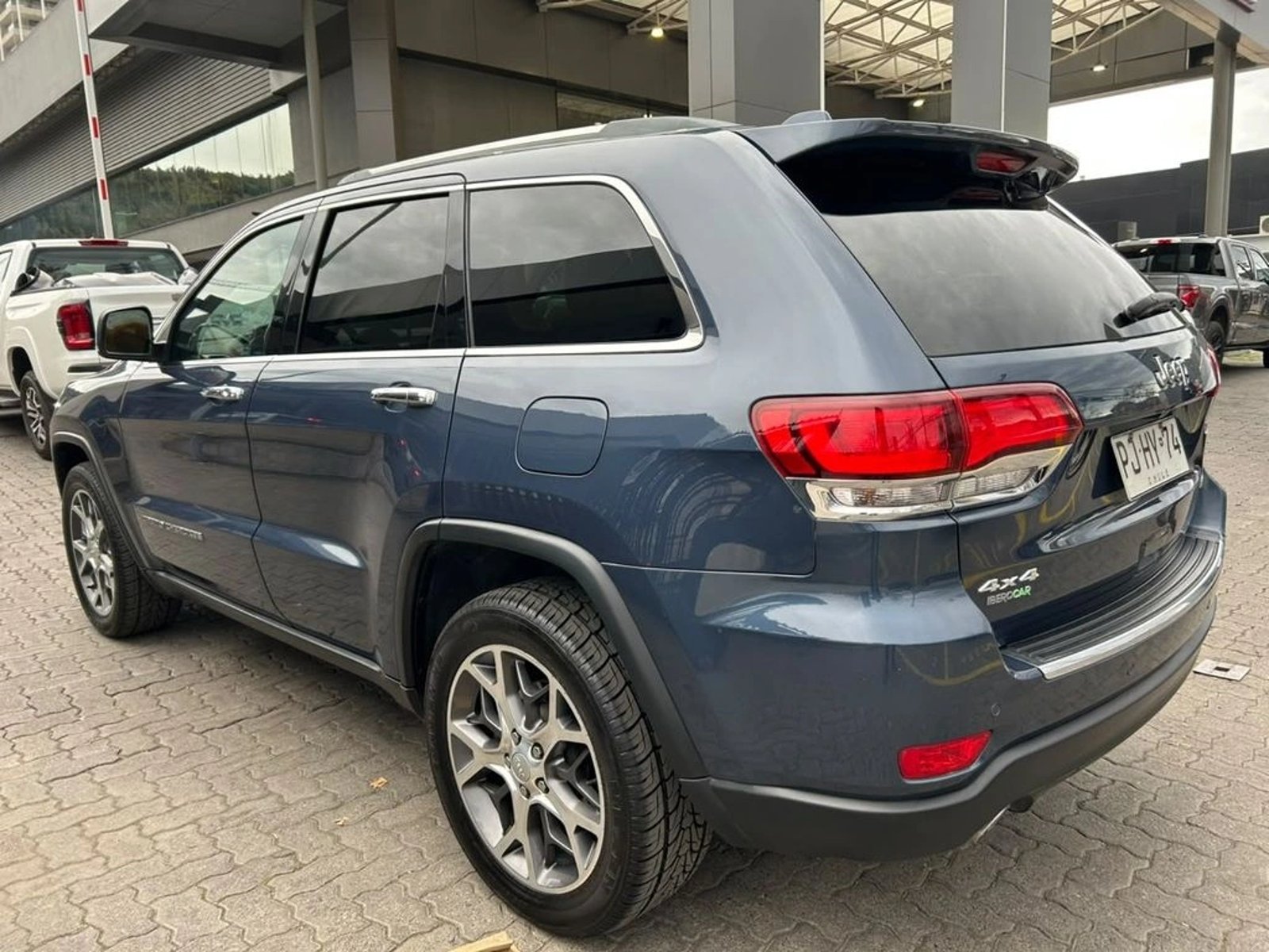 Jeep GRAND CHEROKEE 3.6 LIMITED 4WD AT 5P 2021 - Imagen 7 de 17