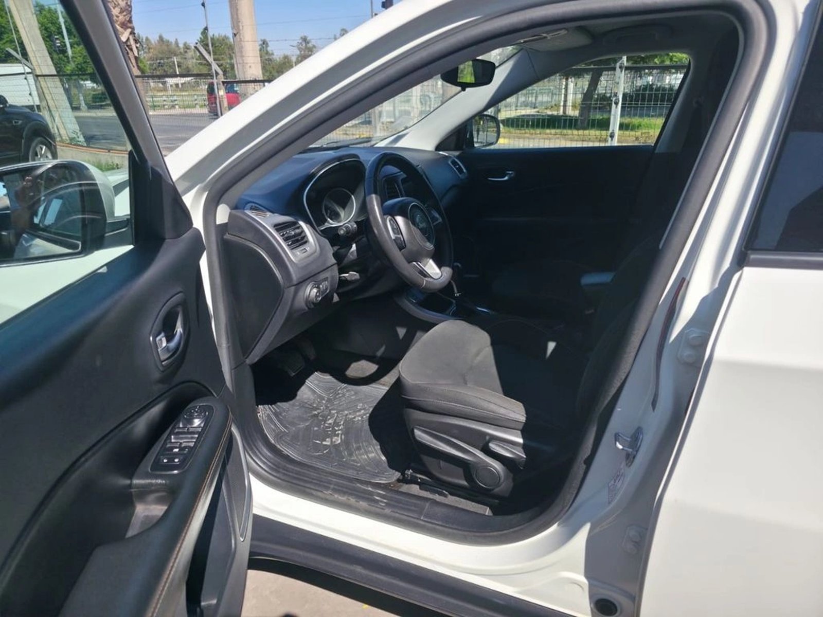 JEEP COMPASS 2020 - Imagen 12 de 20