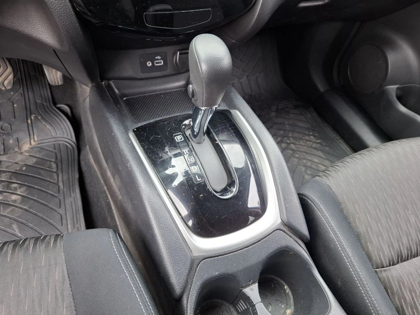 NISSAN X-TRAIL 2.5 SENSE 4X2 2ROW CVT AT 5P 2021 - Imagen 18 de 20