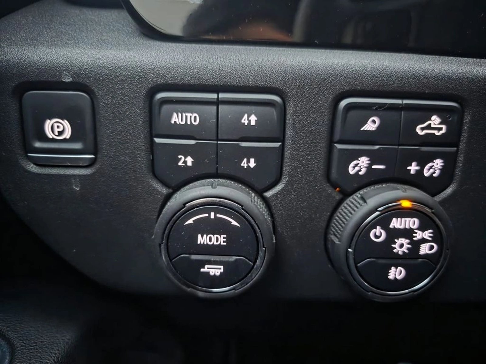CHEVROLET SILVERADO SILVERADO LT AT10 4X4 5.3 AUT 2025 - Imagen 12 de 20