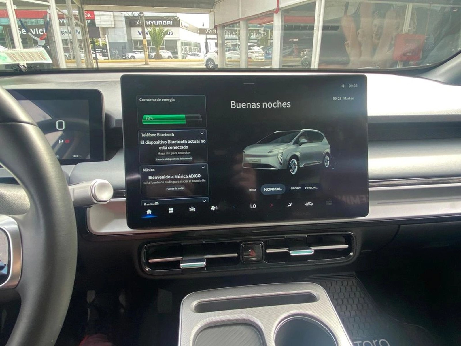 GAC MOTOR AION Y 2025 - Imagen 13 de 17