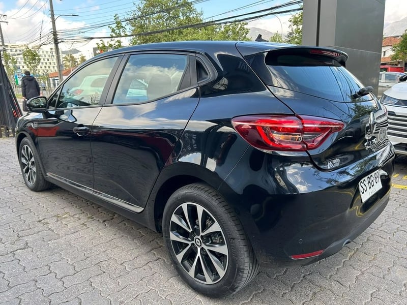 Renault CLIO 1.0T ZEN 4X2 MT 5P 2023 - Imagen 4 de 16