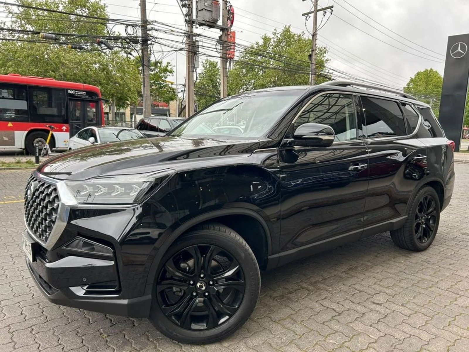 SsangYong REXTON GLX 2WD TD 2.2 AUT 2023 - Foto 2 de 17