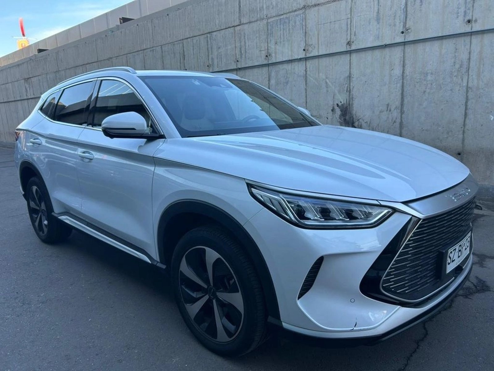 BYD SONG PLUS 1.5 GS HYBRID 4X2 AT 5P 2024 - Foto 4 de 16