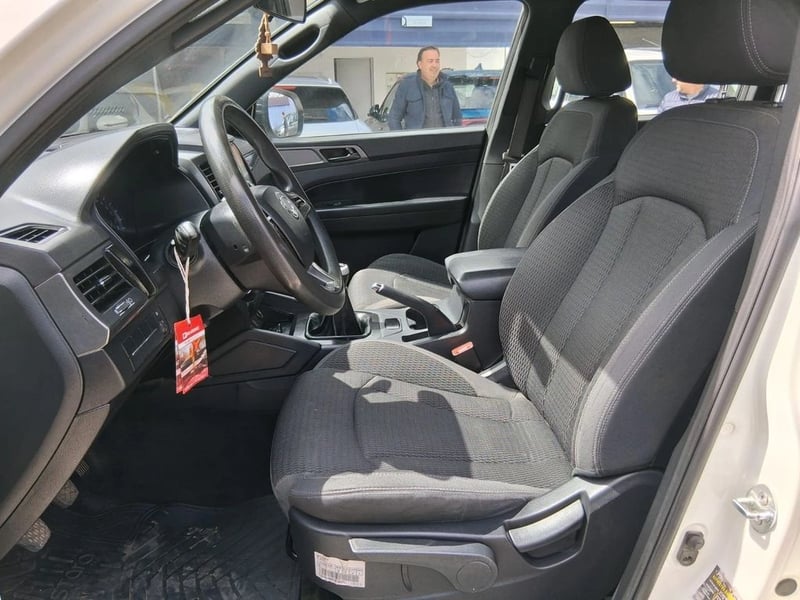 SsangYong GRAND MUSSO 2.2 GRAND LX TD DIESEL 2WD MT6 4P 2022 - Imagen 10 de 18