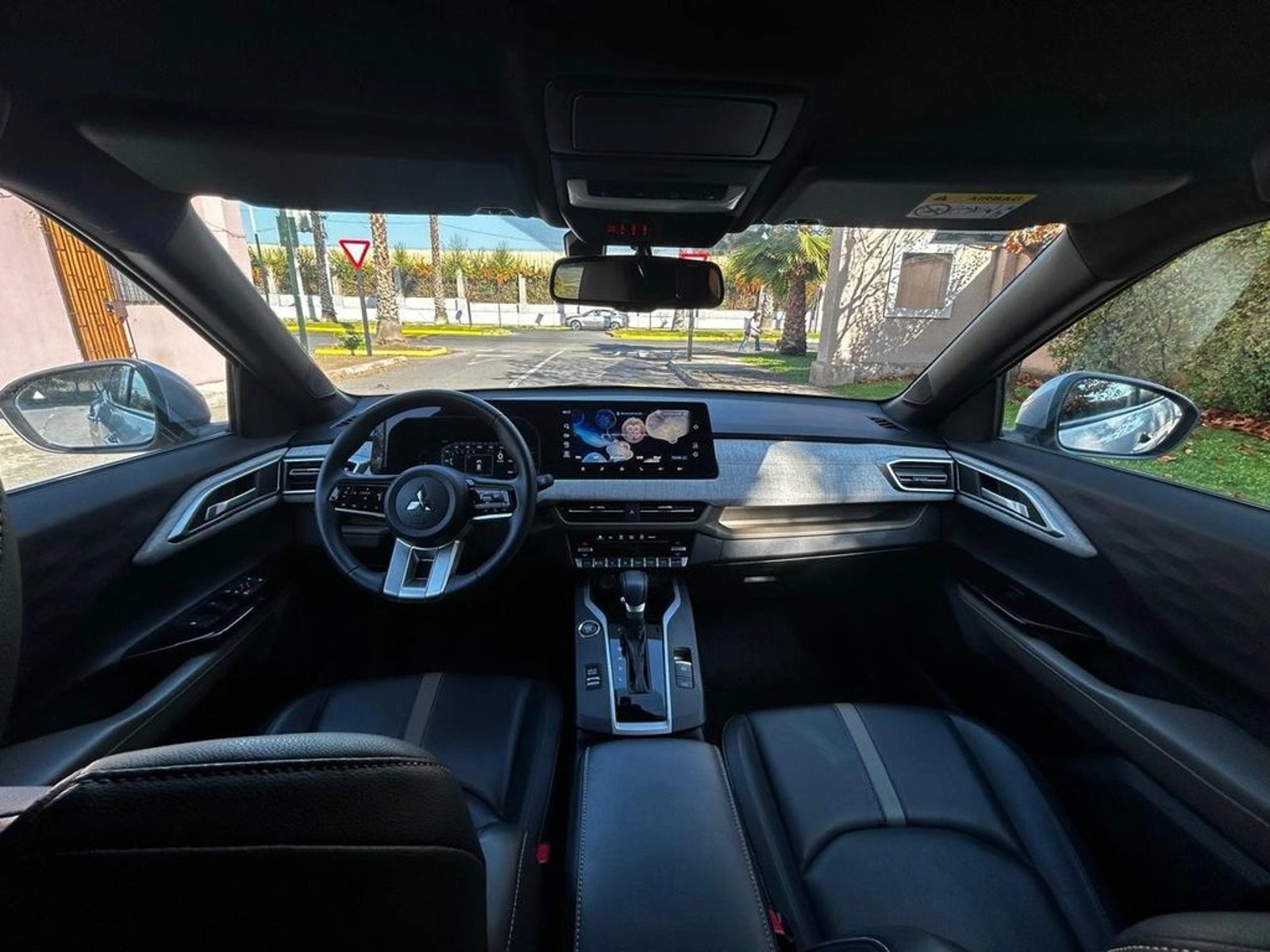 MITSUBISHI OUTLANDER 2025 - Imagen 10 de 16