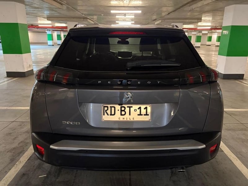 Peugeot 2008 1.5 ALLURE BLUEHDI DIESEL 4X2 130 AT 5P 2021 - Imagen 6 de 17