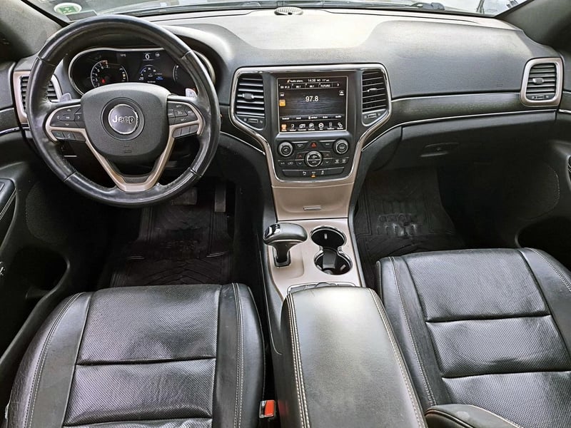 Jeep GRAND CHEROKEE 3.6 LIMITED AT 4X4 2016 - Imagen 16 de 20